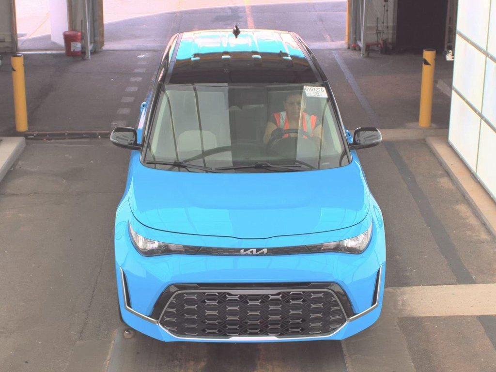 Used 2023 Kia Soul GT-Line image 2