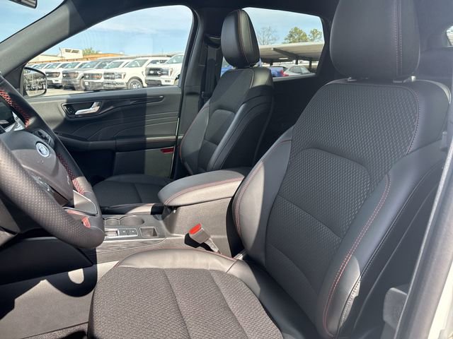 Used 2025 Ford Escape ST-Line Select w/ Tech Pack #1 AWD/4WD image 11