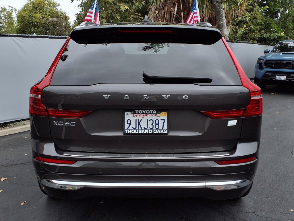 Used 2023 Volvo XC60 T8 Ultimate AWD/4WD image 6