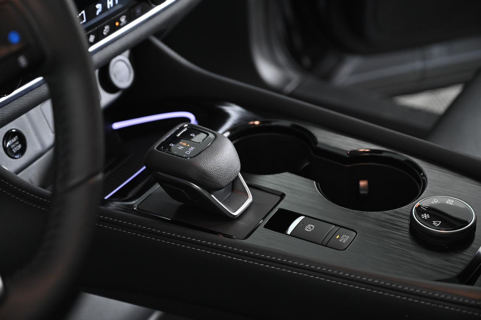 Used 2024 Nissan Rogue Platinum image 22