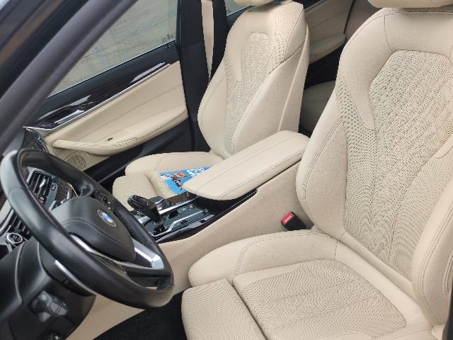 Used 2021 BMW 530i xDrive w/ Convenience Package AWD/4WD image 12