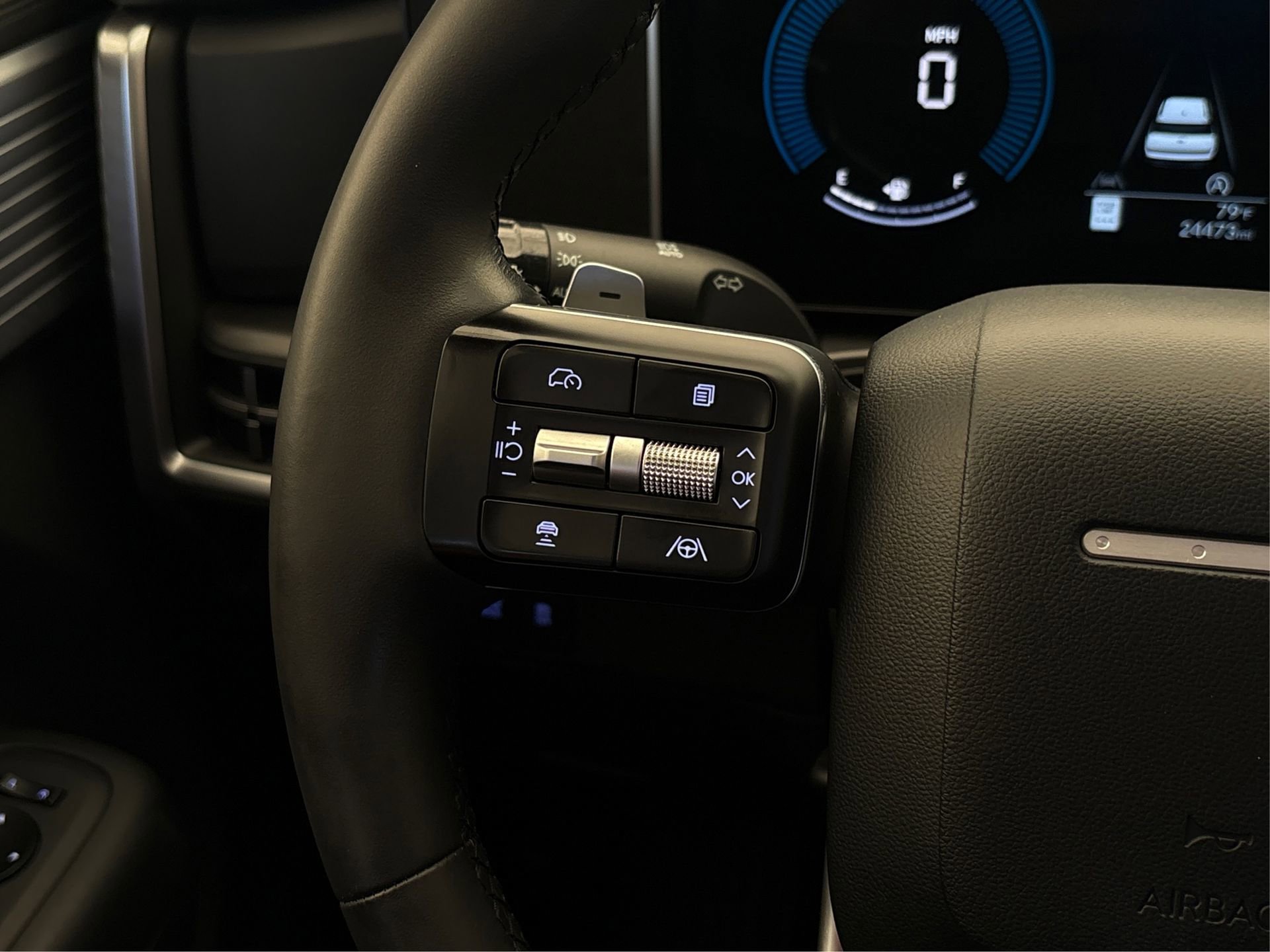 Used 2024 Hyundai Santa Fe SE image 26