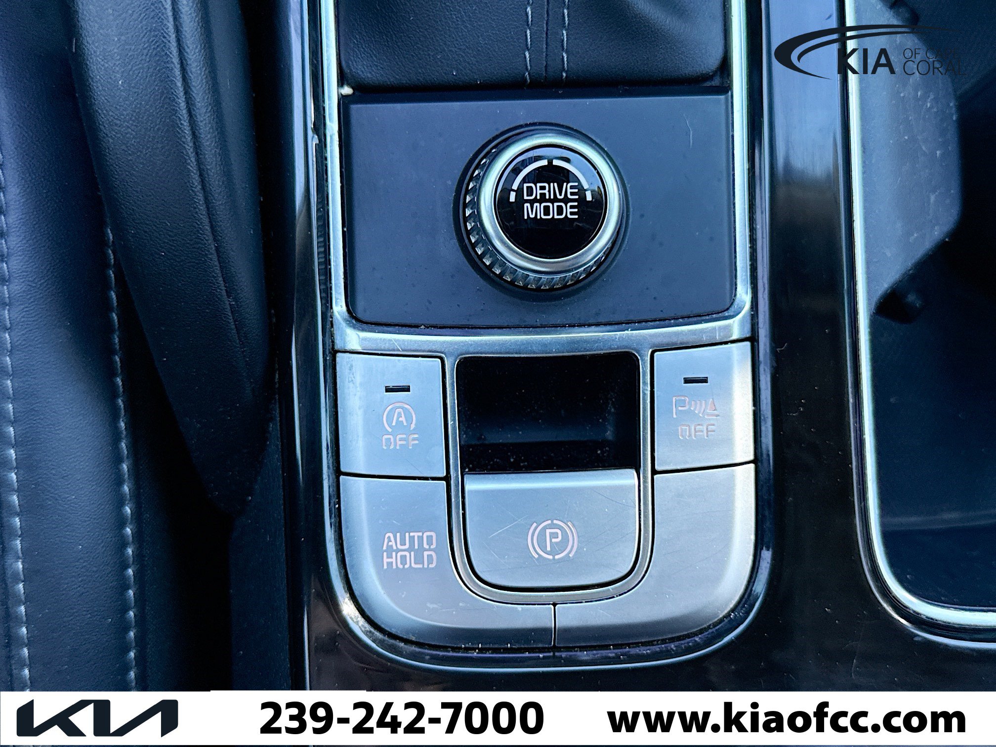 Used 2022 Kia Telluride LX image 30