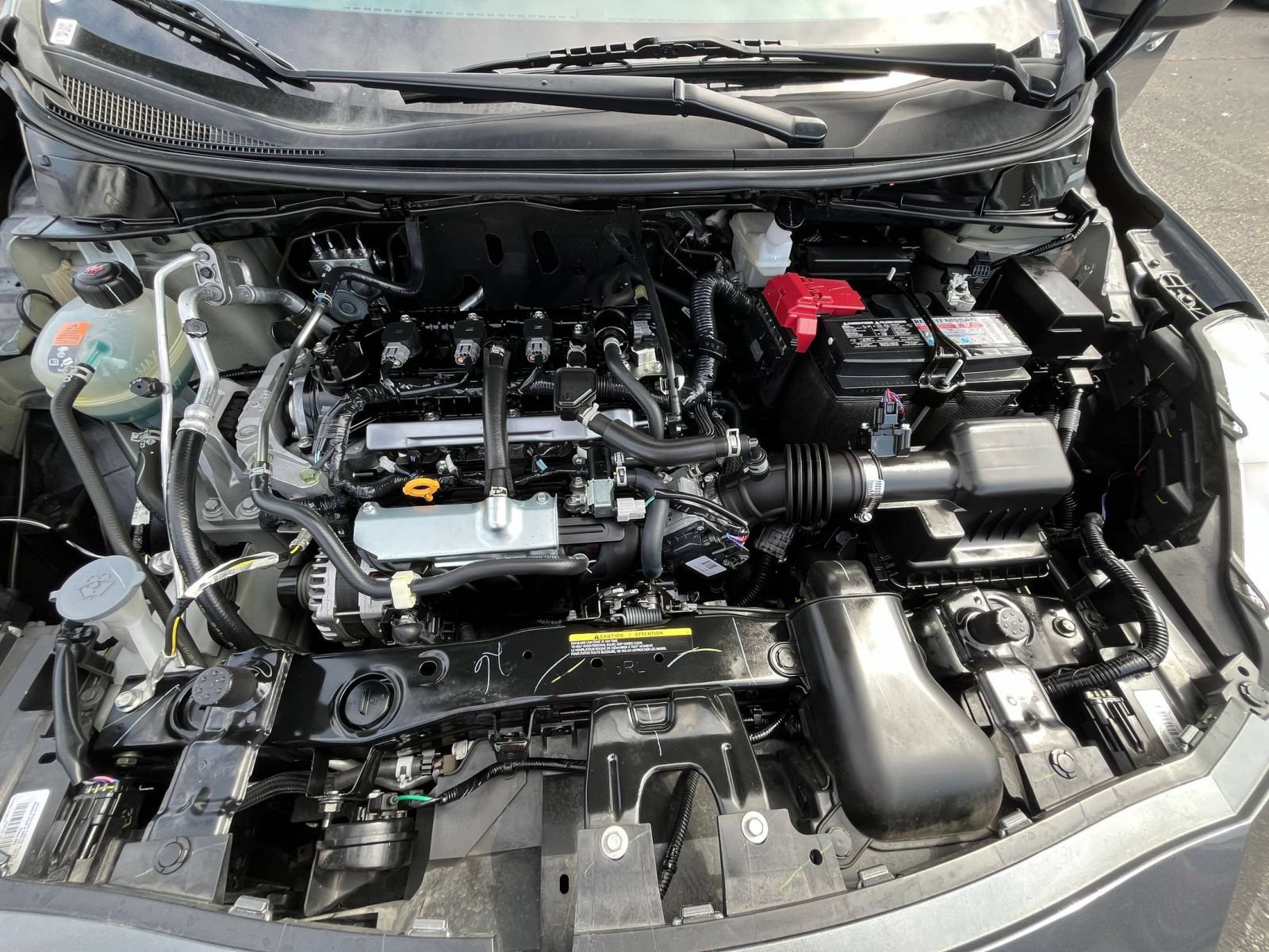 Used 2025 Nissan Versa SV FWD image 31