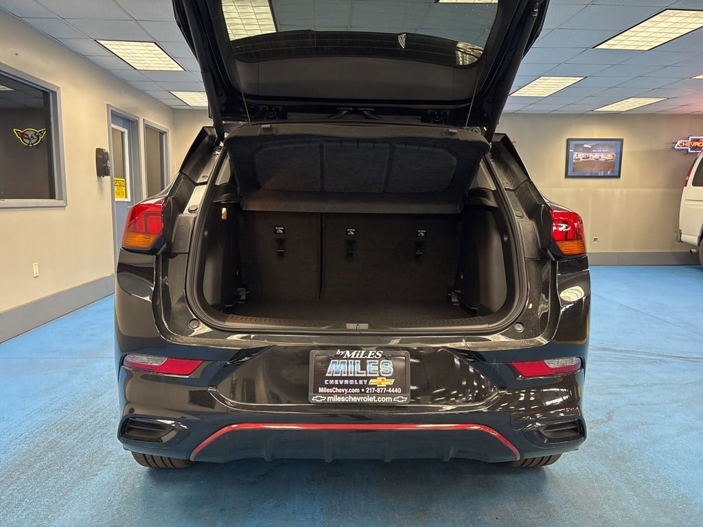 Used 2023 Buick Encore GX Select w/ Sport Touring Package image 8