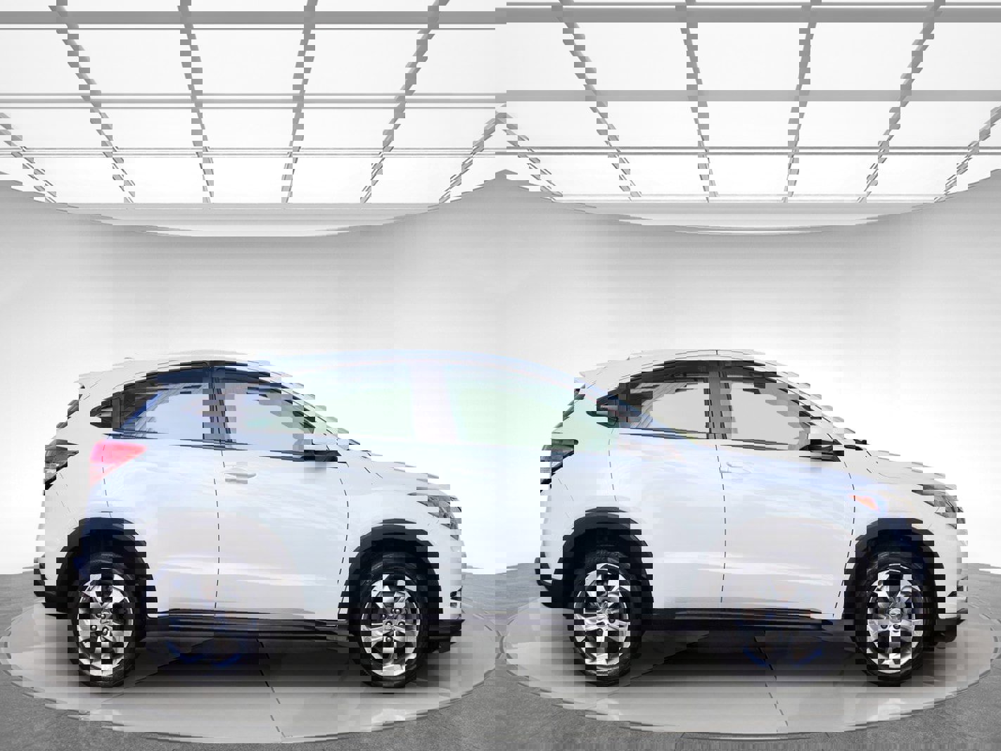 Used 2017 Honda HR-V LX image 4