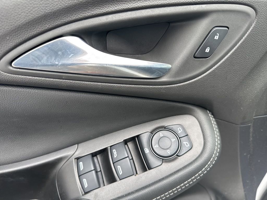 Certified 2022 Buick Encore GX Preferred w/ Cold Weather Comfort Package image 12