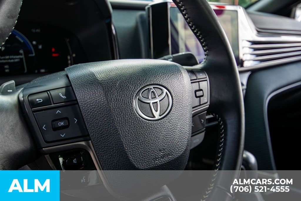 Used 2025 Toyota Camry SE image 23