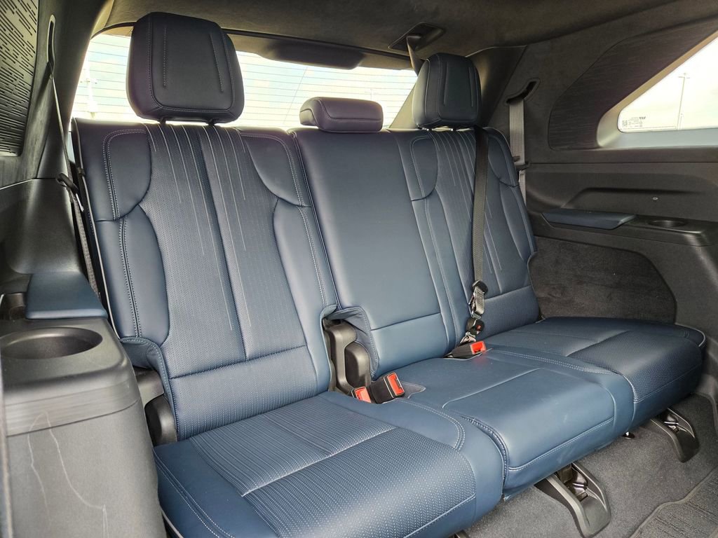 Certified 2025 Cadillac Escalade IQ Luxury 2 w/ LPO, Premium Carpet Package image 30