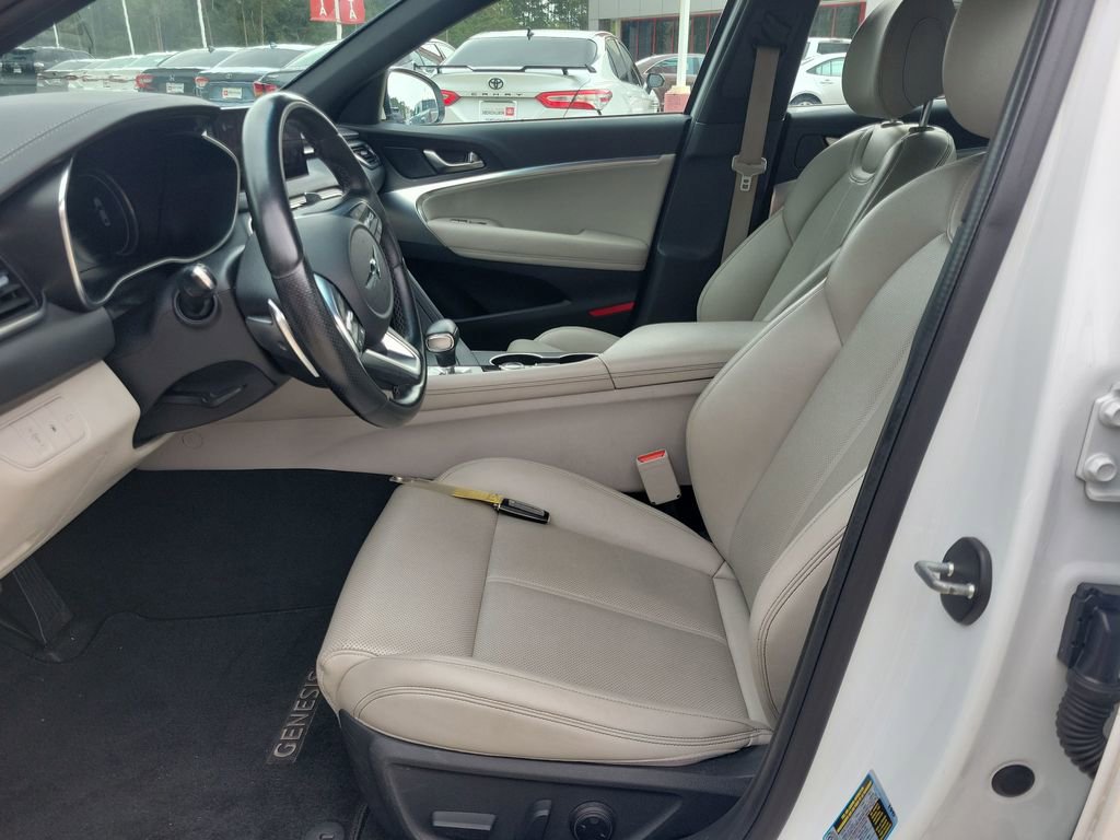 Used 2022 Genesis G70 2.0T RWD image 16