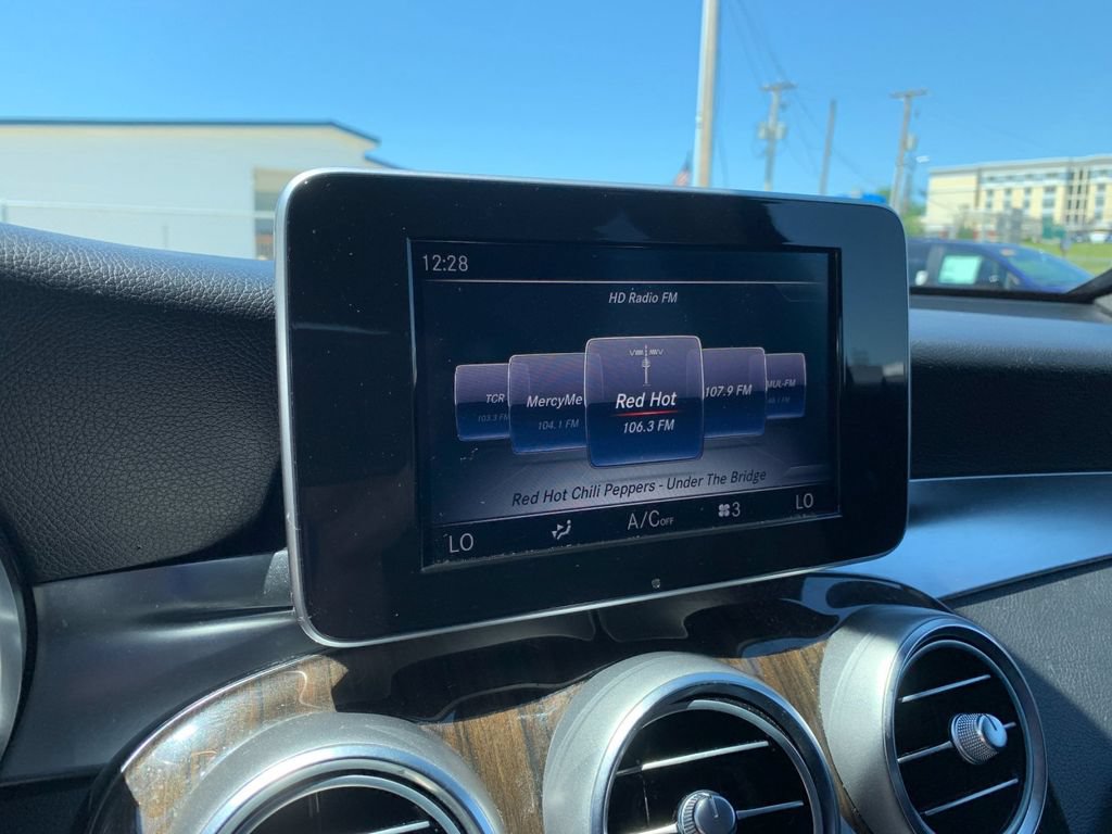 Used 2017 Mercedes-Benz GLC 300 4MATIC image 22