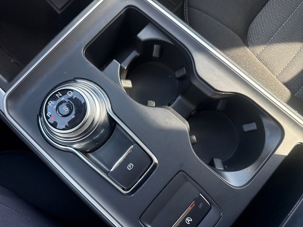 Used 2024 Ford Edge SE image 32