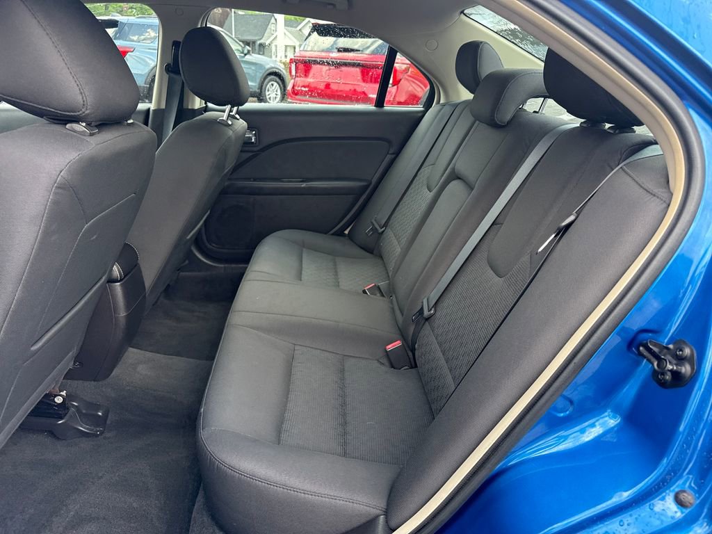 Used 2011 Ford Fusion SE FWD image 23