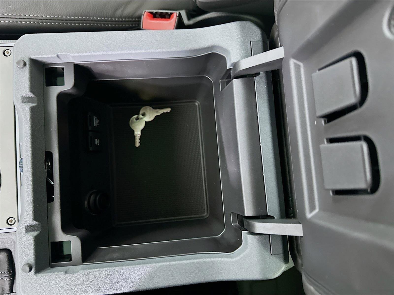 New 2025 INEOS Grenadier Fieldmaster Edition image 29