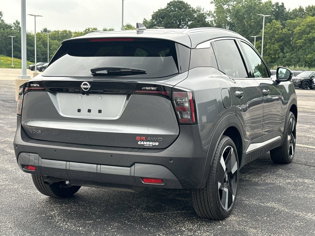 Certified 2025 Nissan Kicks SR w/ SR Premium Package AWD/4WD image 5