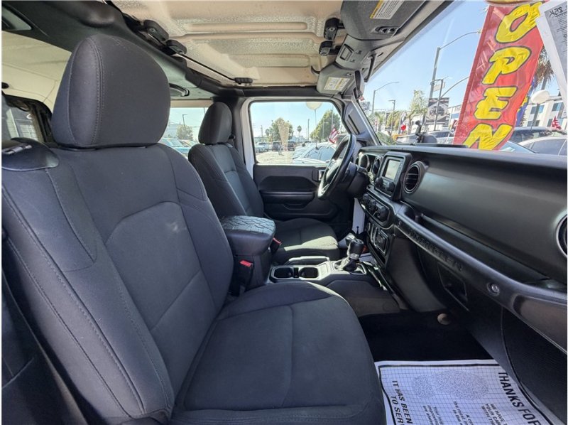 Used 2020 Jeep Wrangler Sport AWD/4WD image 26
