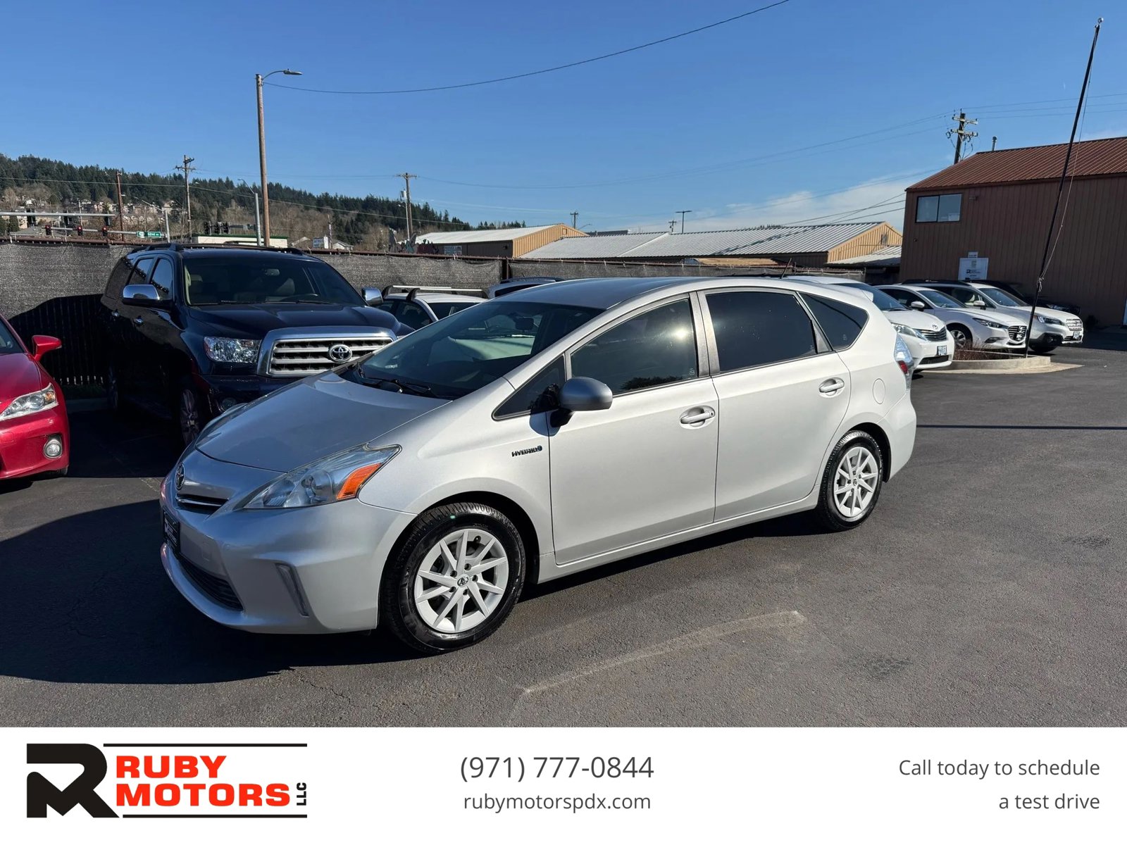 Used 2013 Toyota Prius V Two FWD image 1