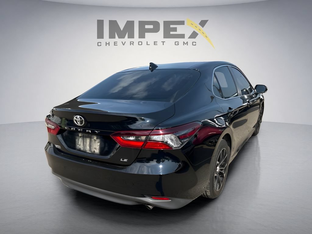 Used 2023 Toyota Camry LE FWD image 4
