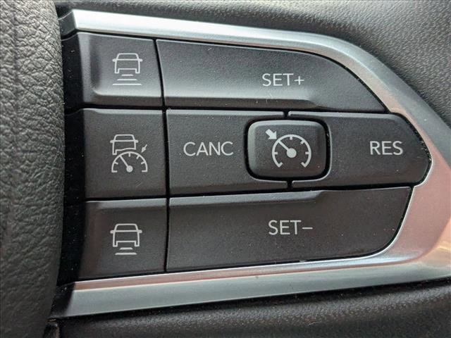 Used 2023 Jeep Compass Limited image 12