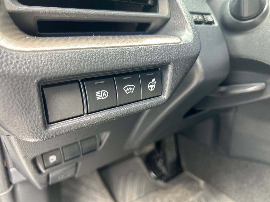 Certified 2024 Toyota Prius XLE FWD image 28