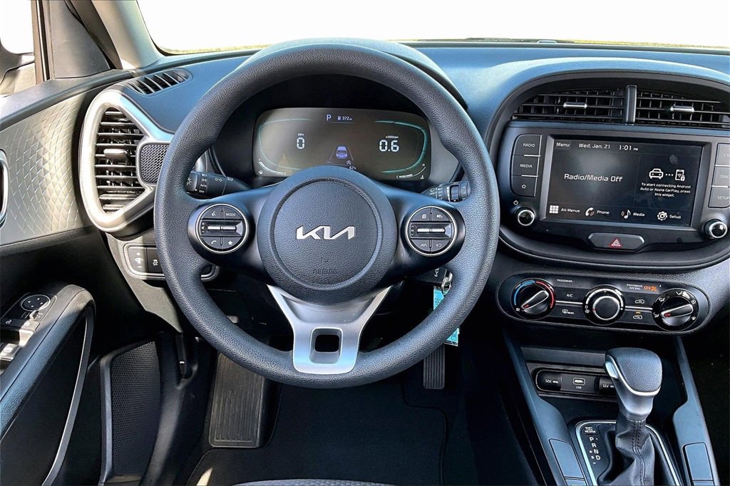 Certified 2024 Kia Soul LX w/ Option Group 015 image 5