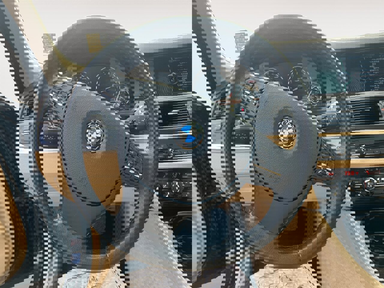 Used 2011 BMW 535i Sedan image 12