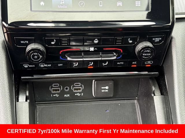 Certified 2023 Jeep Grand Cherokee Altitude AWD/4WD image 24
