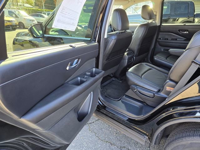 Used 2023 Nissan Pathfinder SL w/ SL Premium Package image 13