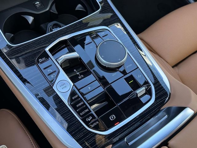 New 2026 BMW X5 xDrive50e w/ M Sport Package image 17