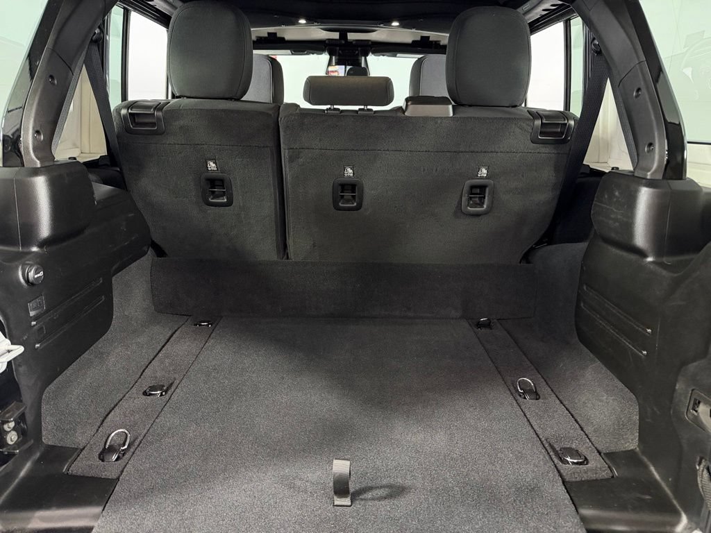 Certified 2025 Jeep Wrangler Unlimited Rubicon 4xe w/ Safety Group AWD/4WD image 32