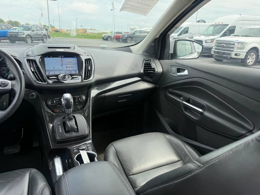 Used 2016 Ford Escape Titanium w/ Equipment Group 301A AWD/4WD image 41