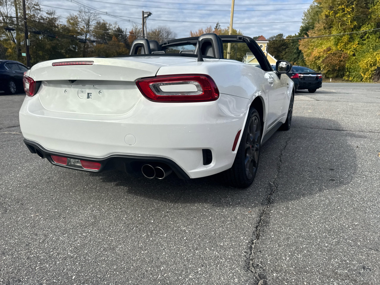 Used 2017 FIAT 124 Spider Abarth image 9