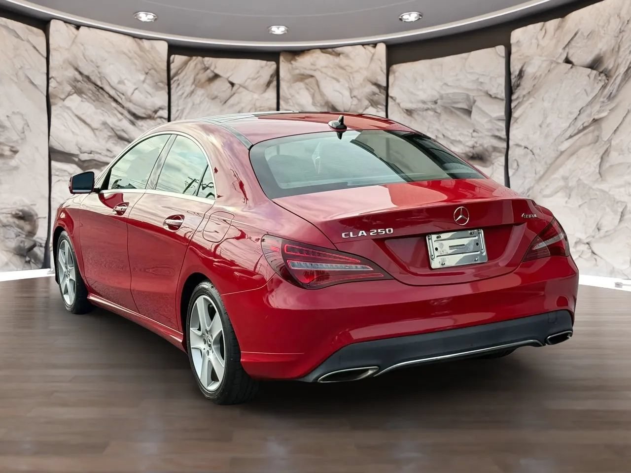 Used 2018 Mercedes-Benz CLA 250 4MATIC image 5