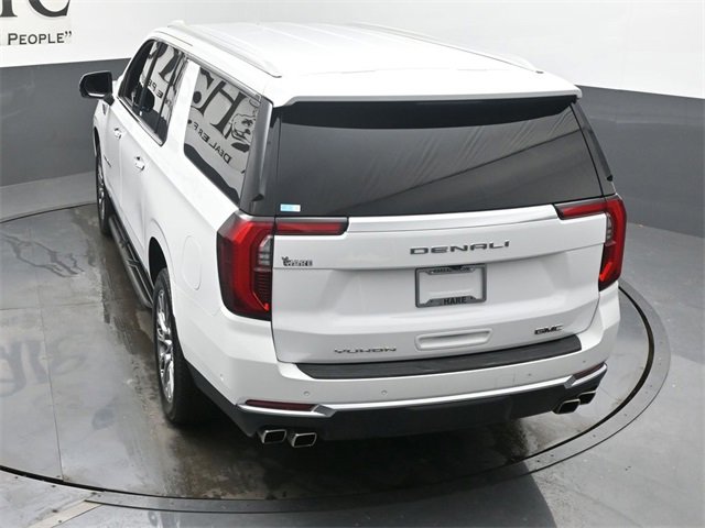 Used 2025 GMC Yukon XL Denali image 57