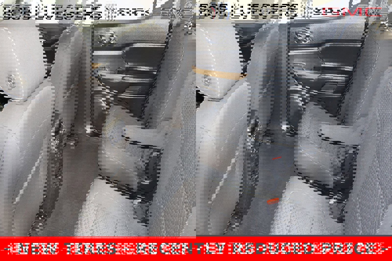 Used 2019 GMC Acadia SLE image 29