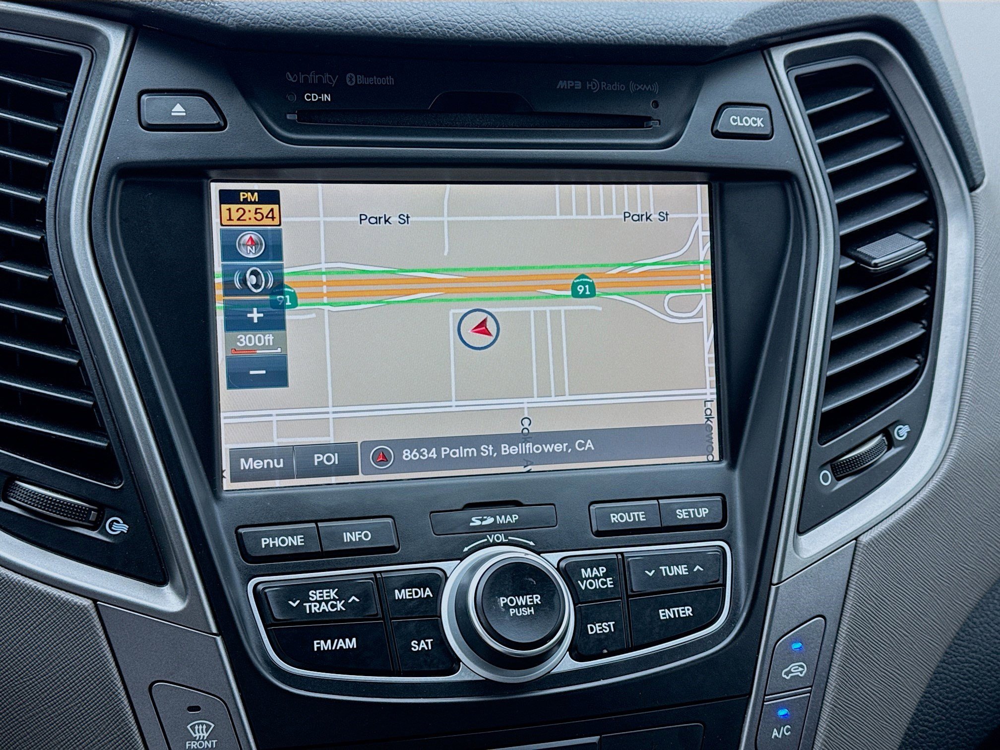 Used 2016 Hyundai Santa Fe Sport 2.0T w/ Option Group 05 image 9