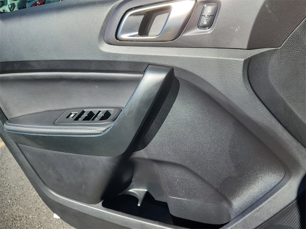 Used 2021 Ford Ranger Lariat w/ Equipment Group 501A High image 9