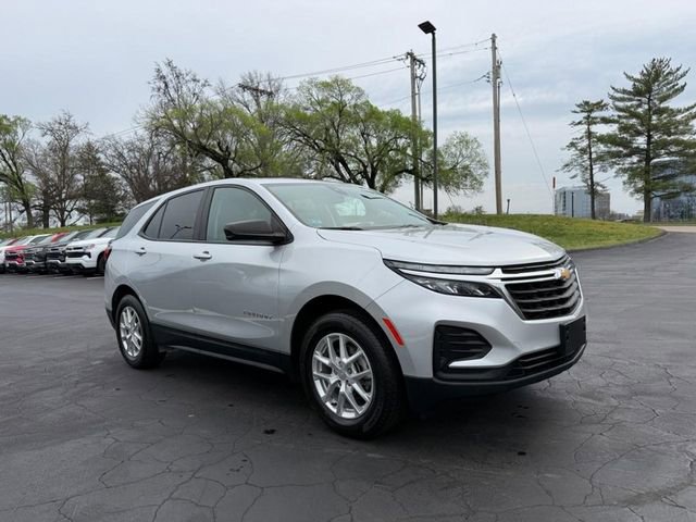 Used 2022 Chevrolet Equinox LS image 8
