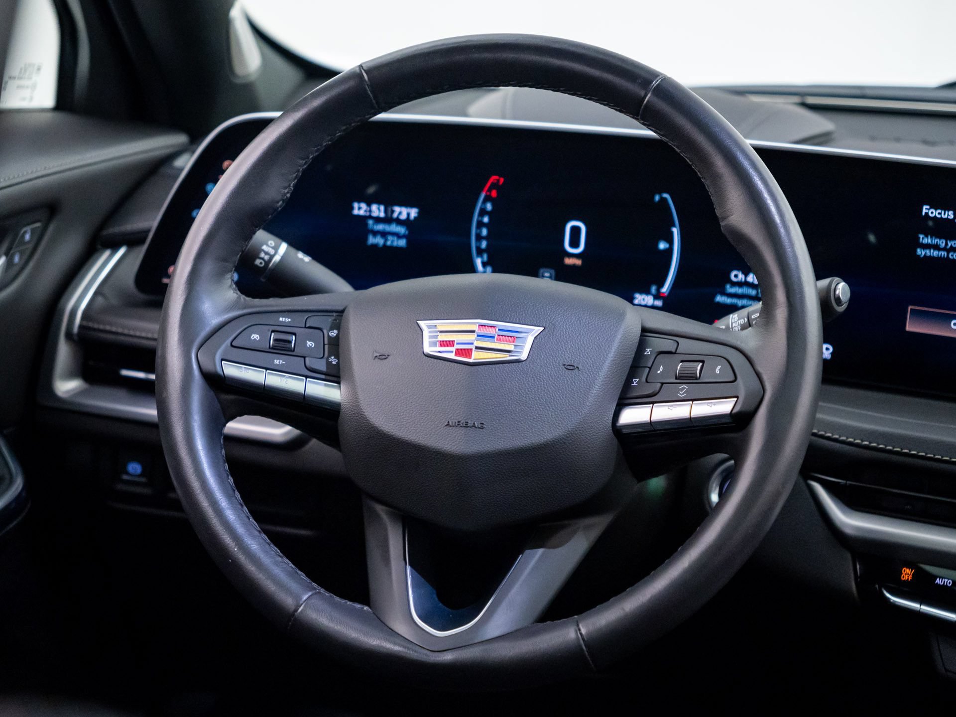Certified 2024 Cadillac XT4 Premium Luxury w/ Technology Package FWD image 13