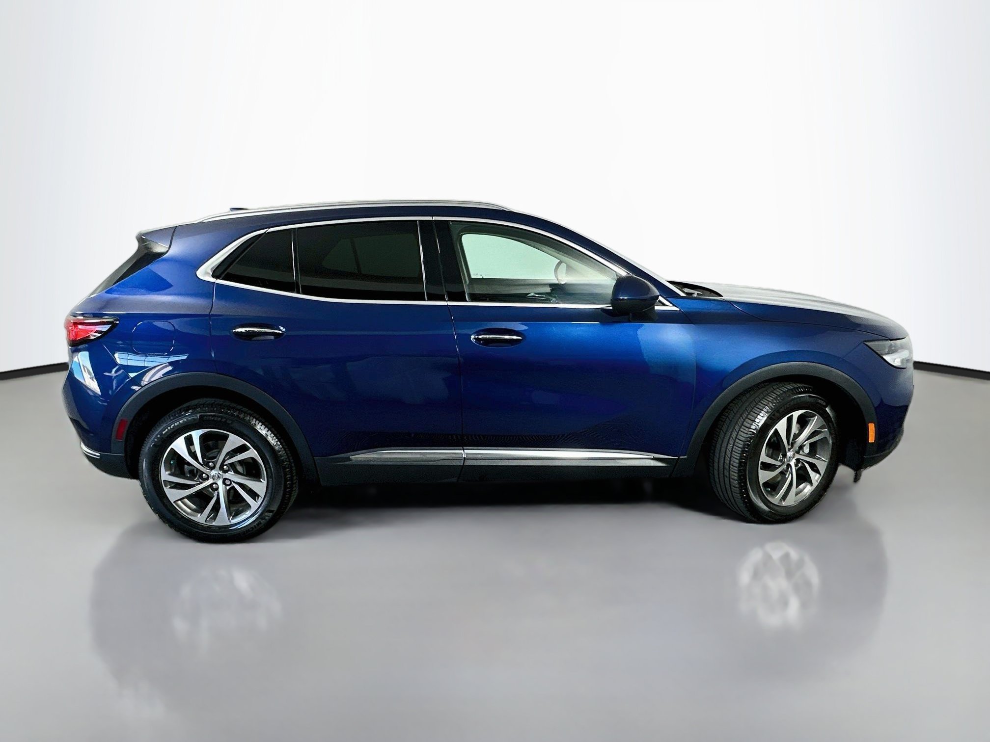 Used 2023 Buick Envision Essence AWD/4WD image 8