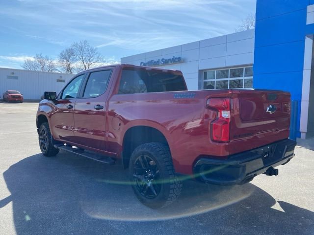 Used 2025 Chevrolet Silverado 1500 LT Trail Boss w/ Dark Appearance Package image 3