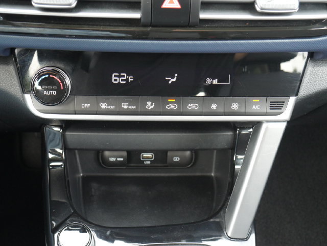Used 2022 Kia Seltos S AWD/4WD image 21