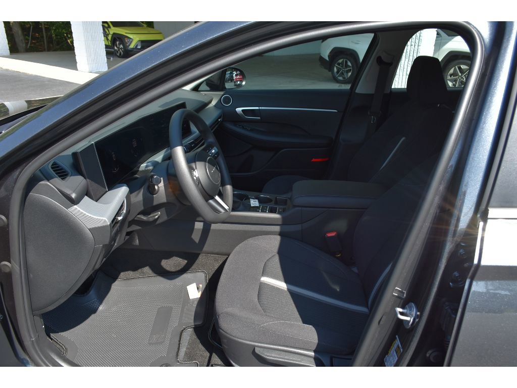 New 2025 Hyundai Sonata SE image 10