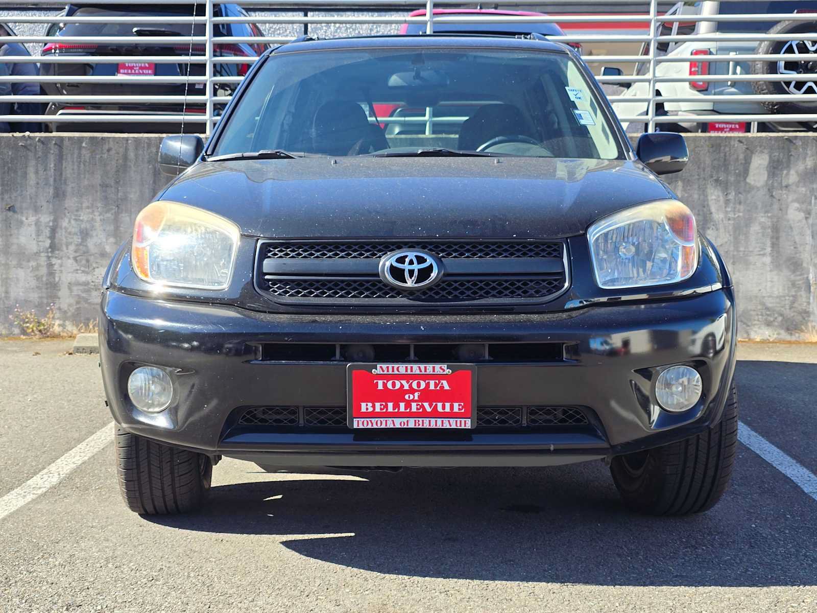 Used 2005 Toyota RAV4 4WD image 2