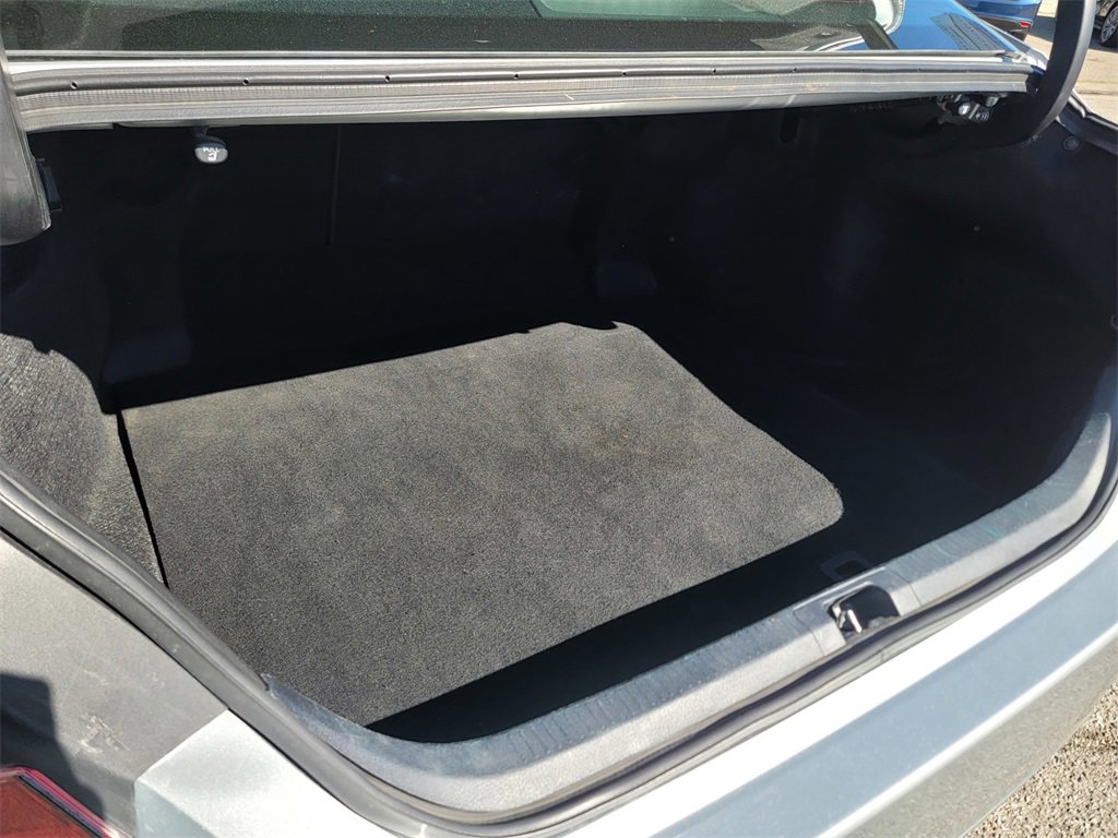 Used 2023 Toyota Camry SE image 18