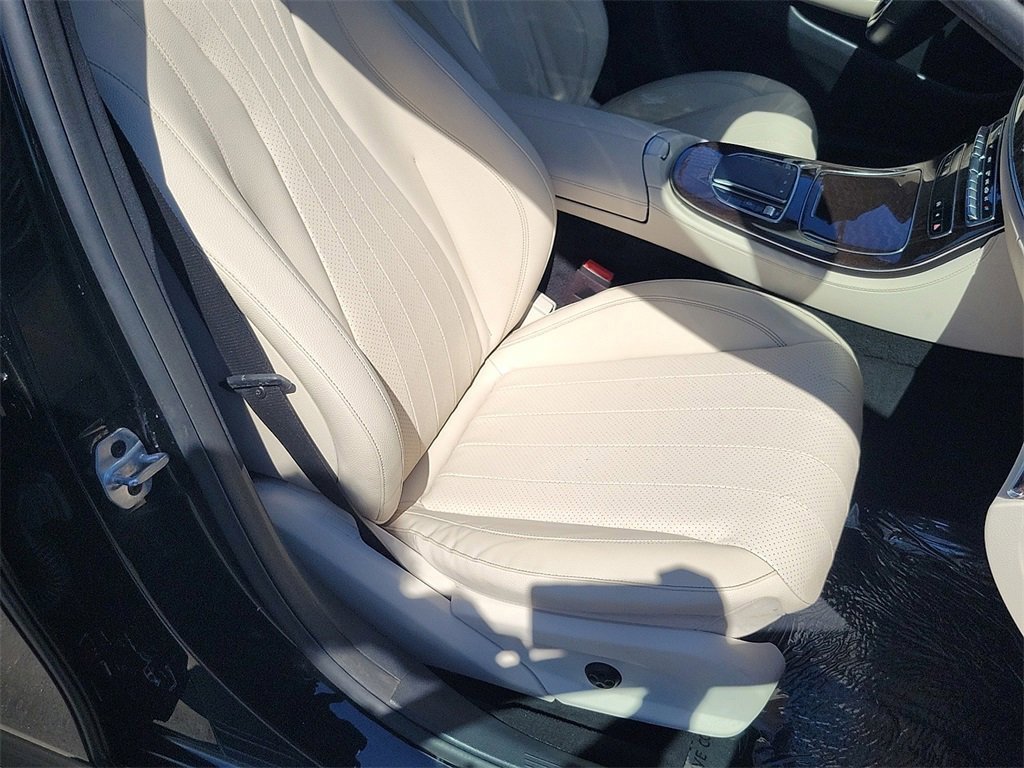 Used 2021 Mercedes-Benz E 350 Sedan image 19