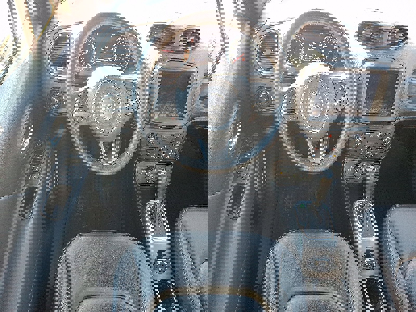 Used 2020 Jeep Renegade Altitude image 11