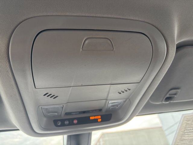 Used 2019 GMC Acadia SLE FWD image 17