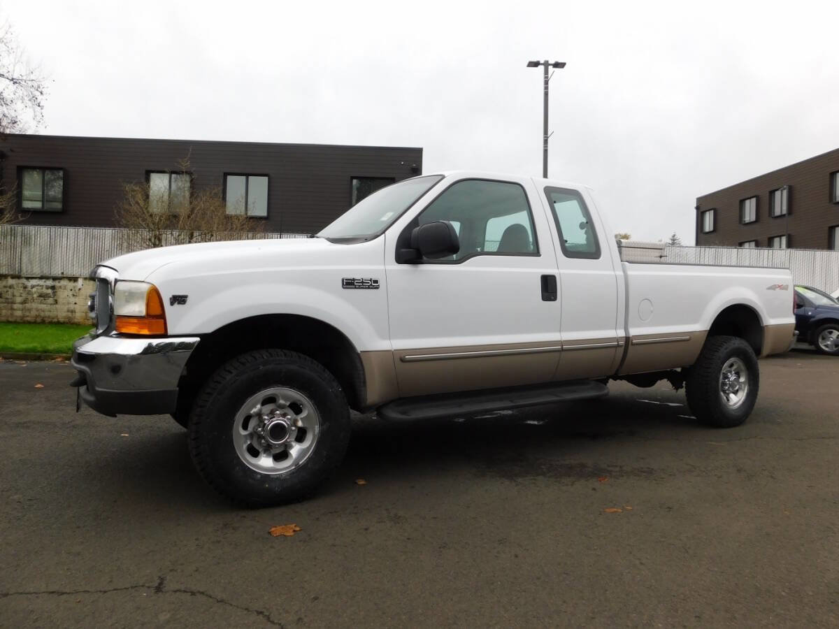 Used 1999 Ford F250 Lariat image 4
