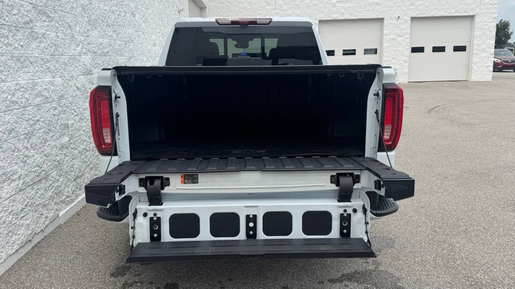 Used 2026 GMC Sierra 1500 Denali w/ Denali Reserve Package AWD/4WD image 5